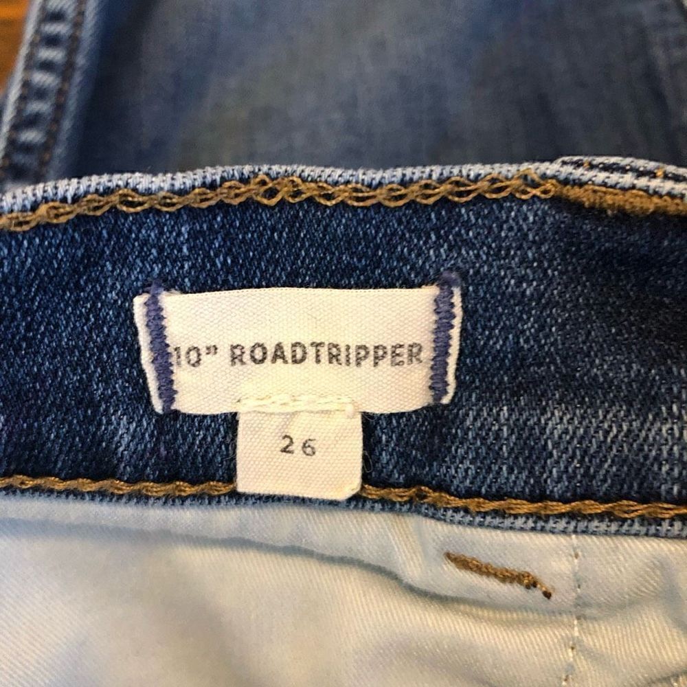 Madewell 10” Roadtripper Medium Wash Jeans - Picture 6 of 13
